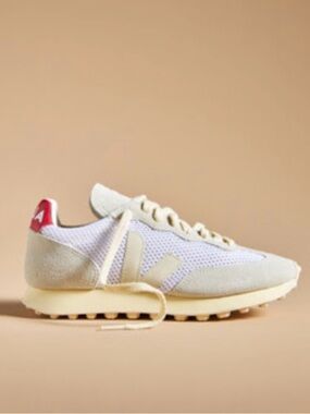 Veja Rio Branco Cream Beige Suede Sneakers Womens Size 8 Sustainable Running